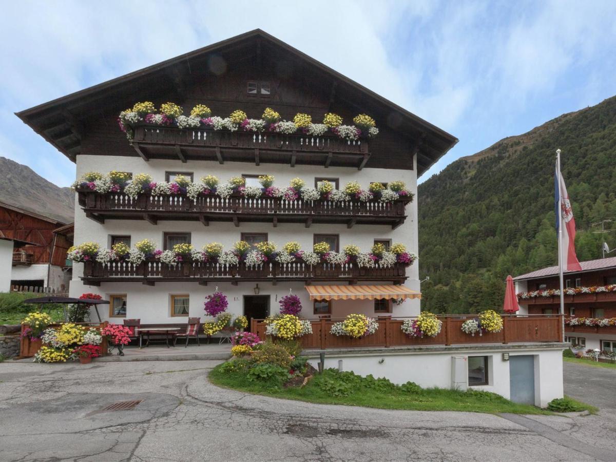 Guesthouse In Vent With Balcony Exterior foto