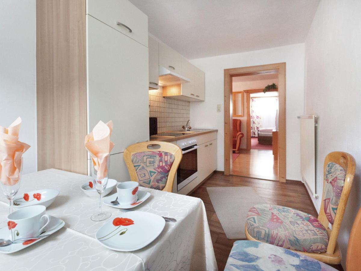 Guesthouse In Vent With Balcony Exterior foto