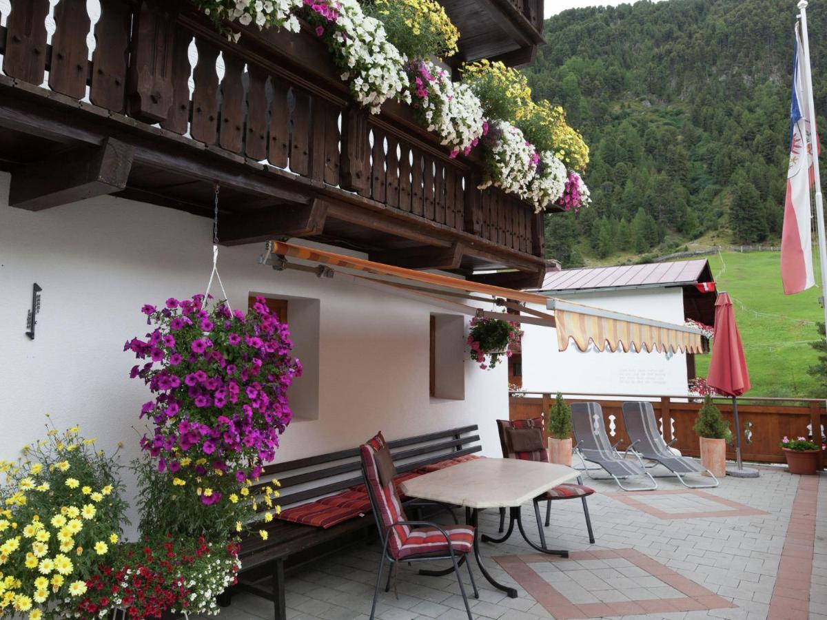 Guesthouse In Vent With Balcony Exterior foto