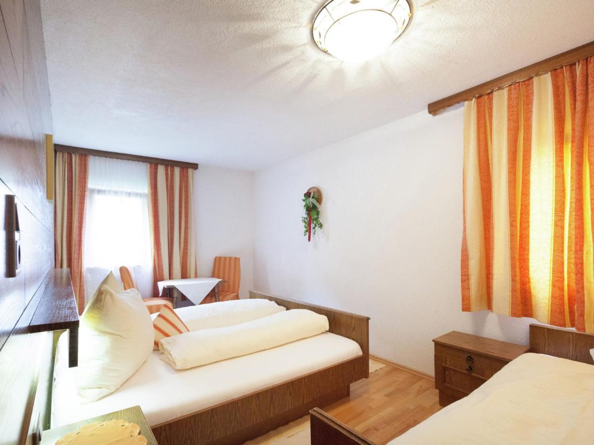 Guesthouse In Vent With Balcony Exterior foto